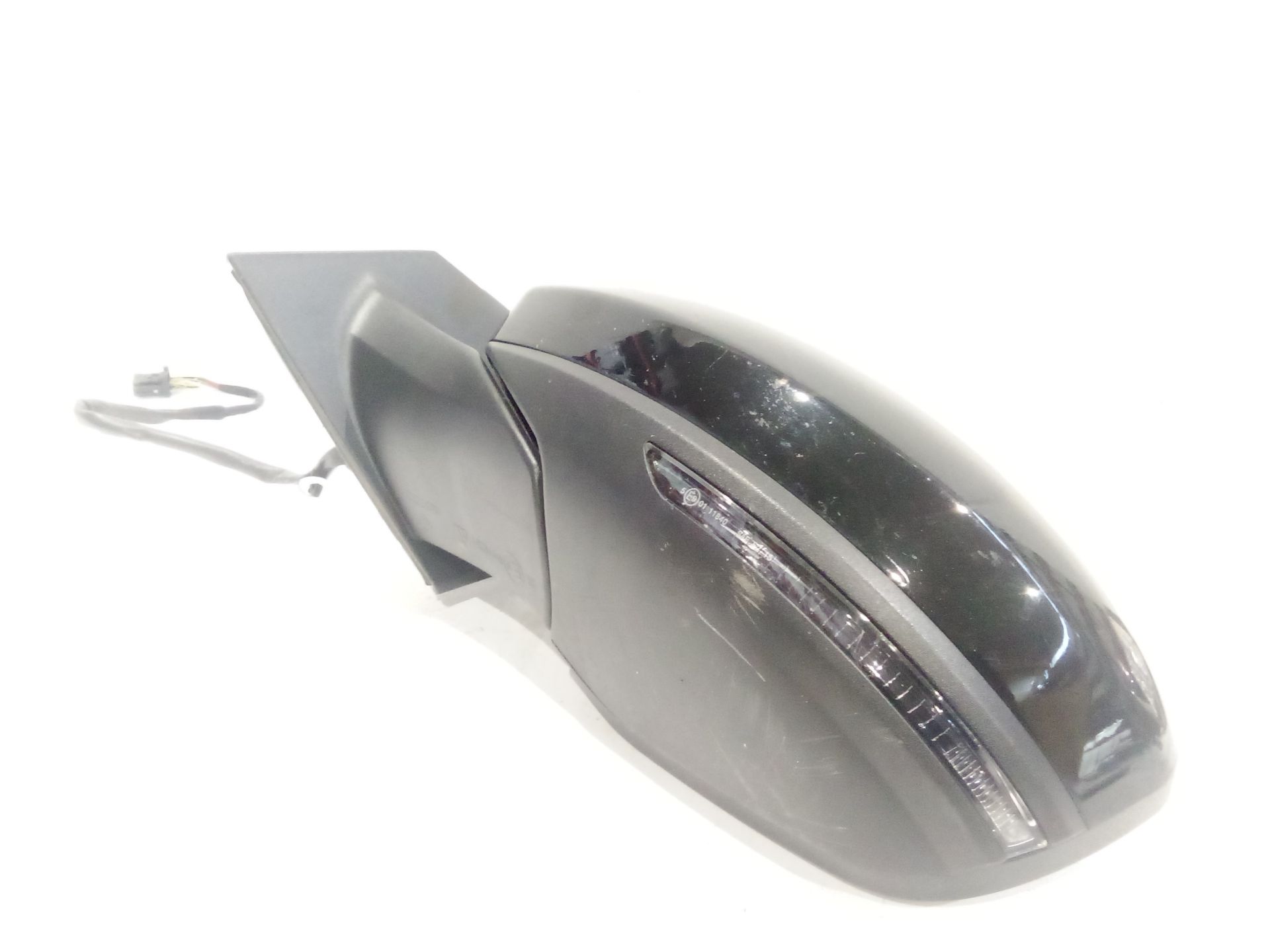 retrovisor_derecho_electrico_963028613r_color_carroceria_tegne_black_0411251_renault_megane_iv_hatchback_b9a_m_n_1_5_blue_dci_11