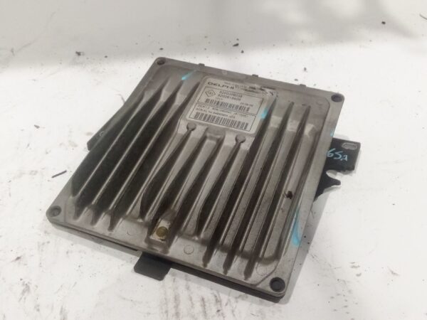 centralita_motor_uce_8200399038_84892904jzg_8200619409_renault_clio_iii_br0_1_cr0_1_1_5_dci_br17_cr17