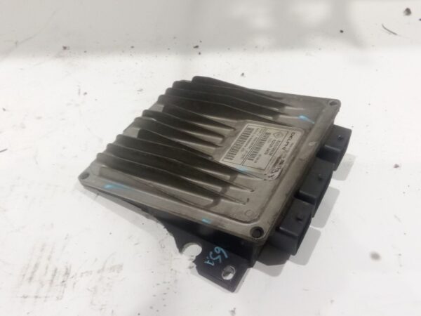 centralita_motor_uce_8200399038_84892904jzg_8200619409_renault_clio_iii_br0_1_cr0_1_1_5_dci_br17_cr17