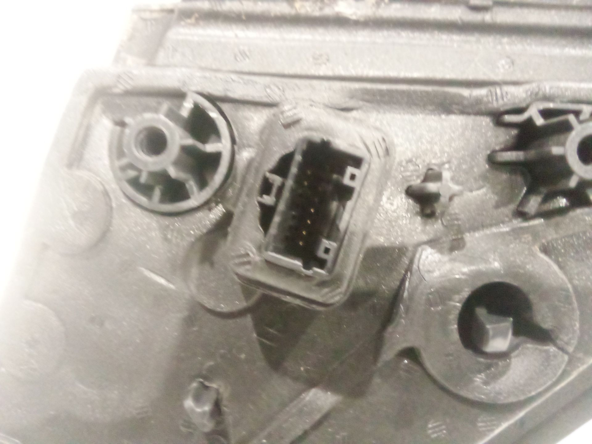 retrovisor_izquierdo_electrico_963020139r_a057273_renault_laguna_iii_bt0_1_2_0_dci_bt07_bt0j_bt14_bt1a_bt1s