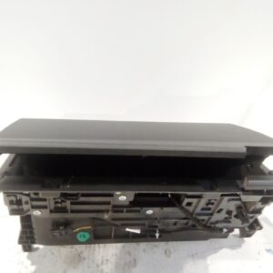 guantera_685003547r_renault_austral_tce_130