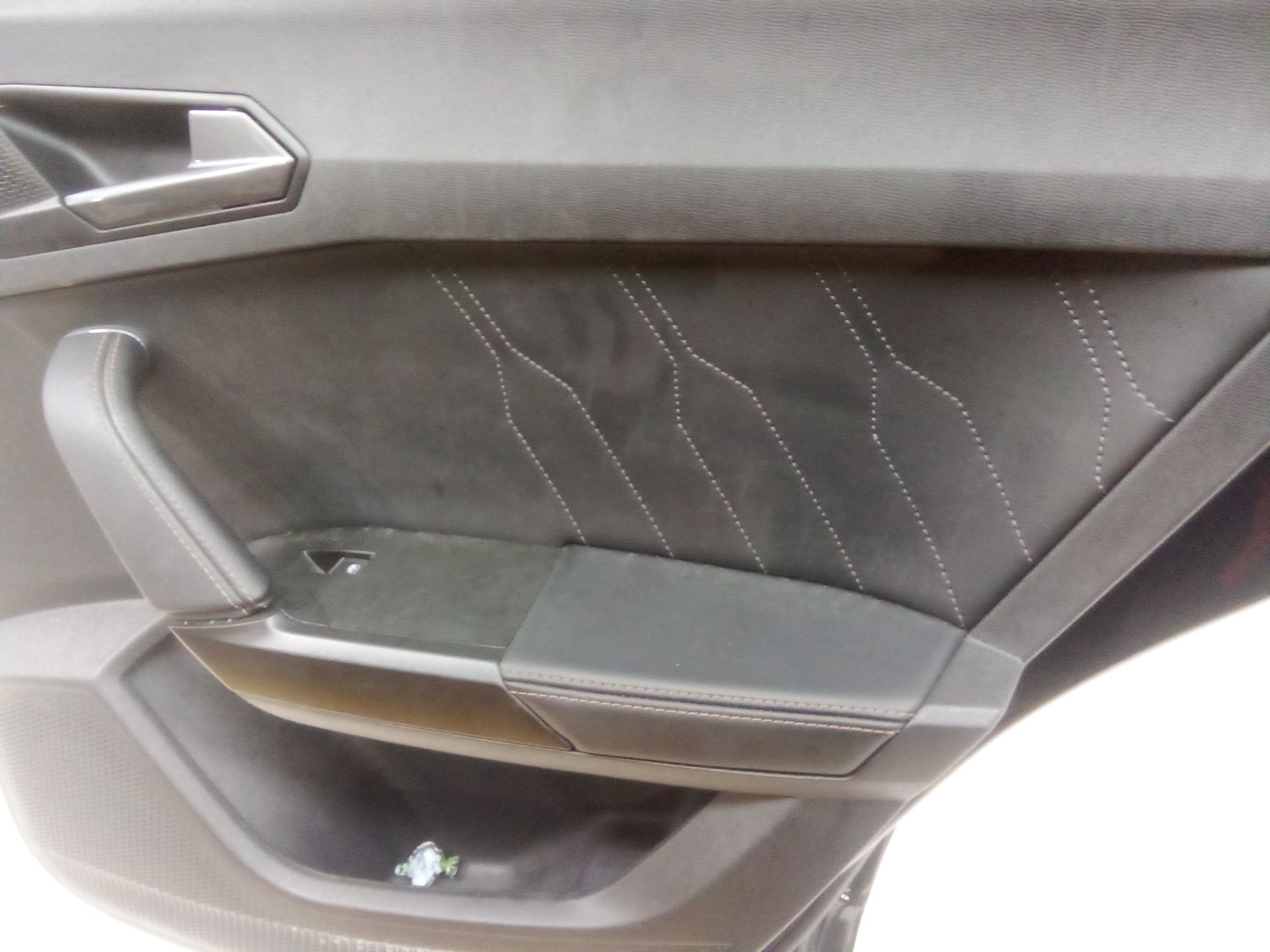 puerta_trasera_derecha_5ff833052a_cupra_formentor_km7_kmp_2_0_tdi