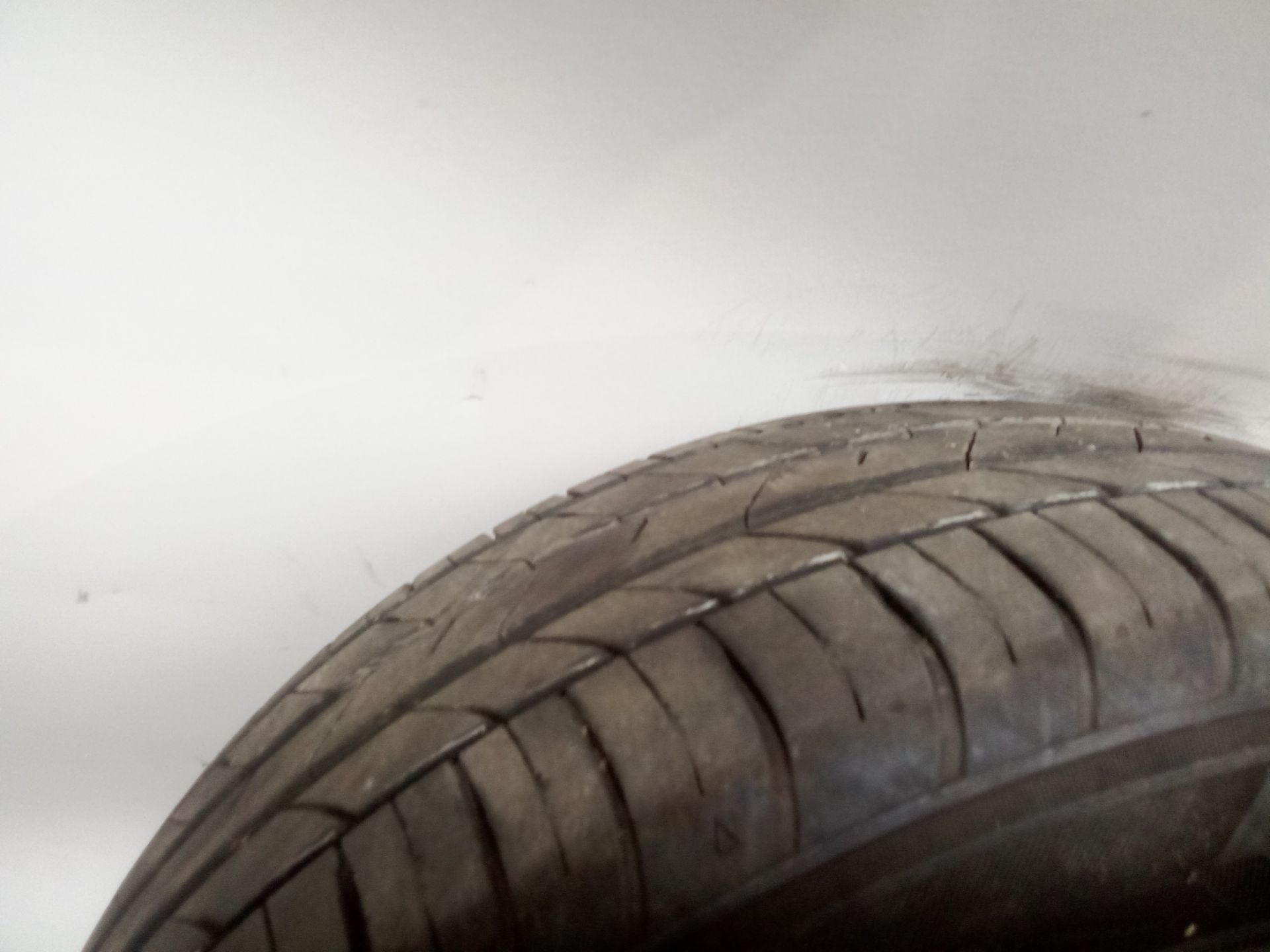 llanta_aluminio_9825165280_peugeot_208_ii_ub_up_uw_uj_1_2_puretech_100