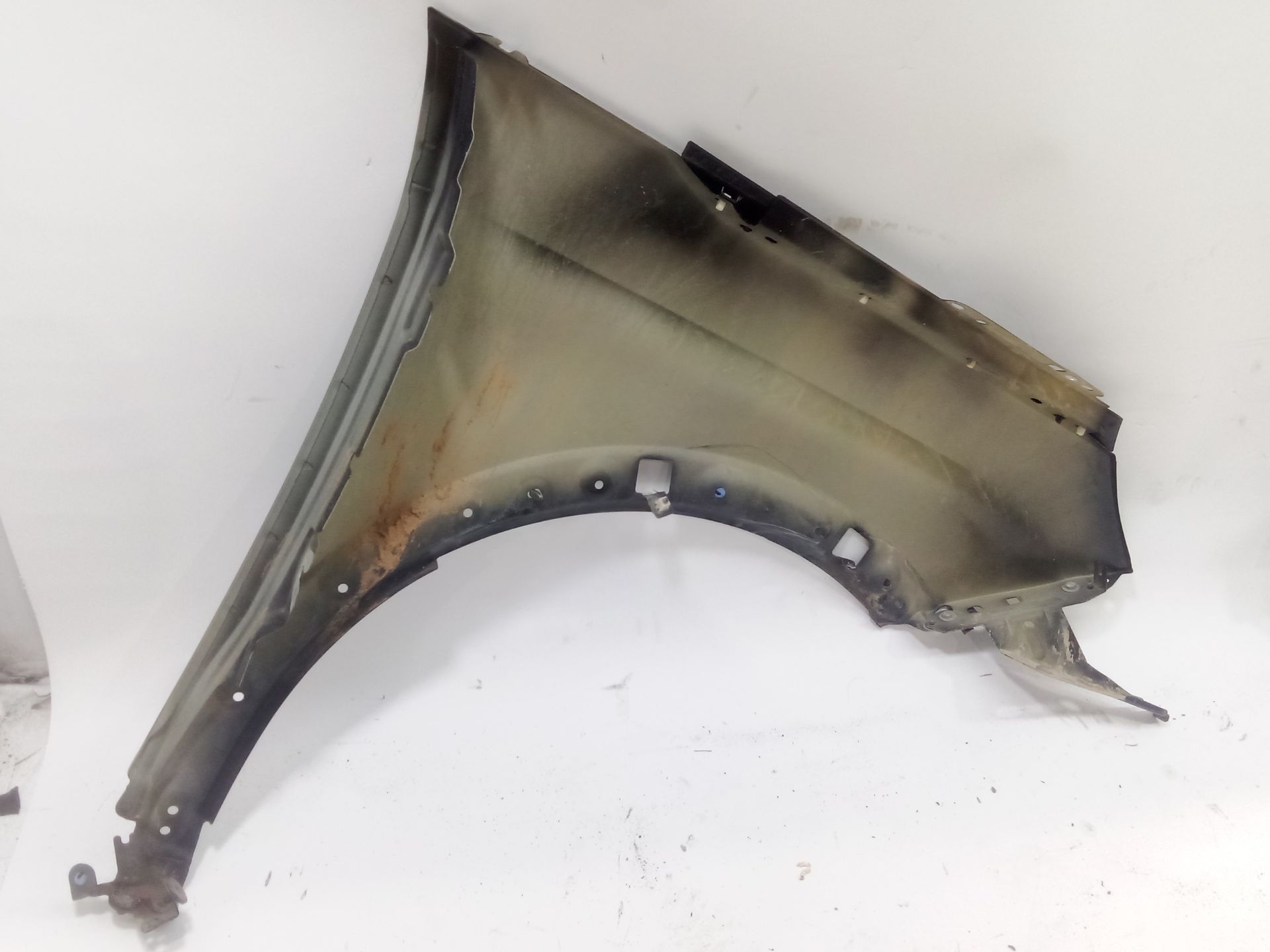 aleta_delantera_izquierda_9812305780_peugeot_3008_ii_suv_mc_mr_mj_m4_1_2_p_puretech_130_mrhnsm_mrhnsu_mrhnsj_mrhnyw