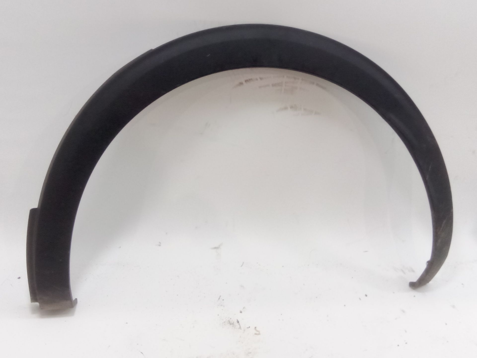 aletin_trasero_izquierdo_9810125680_peugeot_3008_ii_suv_mc_mr_mj_m4_1_2_p_puretech_130_mrhnsm_mrhnsu_mrhnsj_mrhnyw