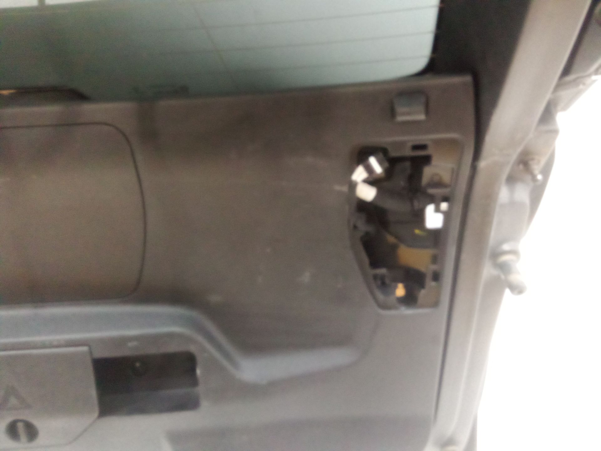 porton_trasero_1617409480_peugeot_3008_ii_suv_mc_mr_mj_m4_1_2_p_puretech_130_mrhnsm_mrhnsu_mrhnsj_mrhnyw