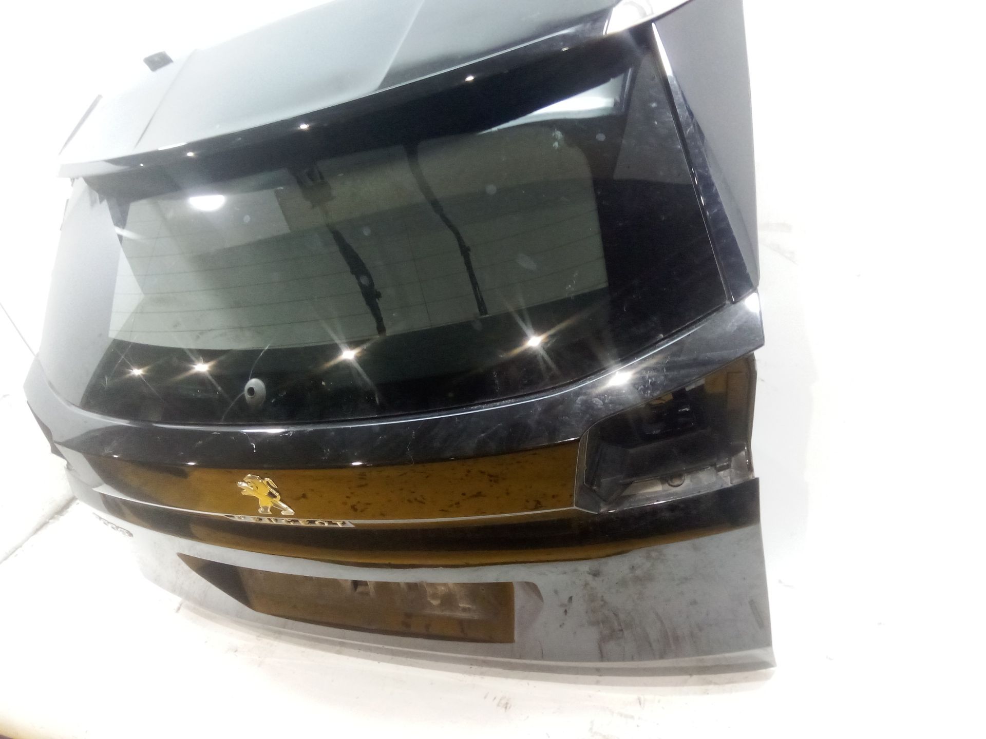 porton_trasero_1617409480_peugeot_3008_ii_suv_mc_mr_mj_m4_1_2_p_puretech_130_mrhnsm_mrhnsu_mrhnsj_mrhnyw