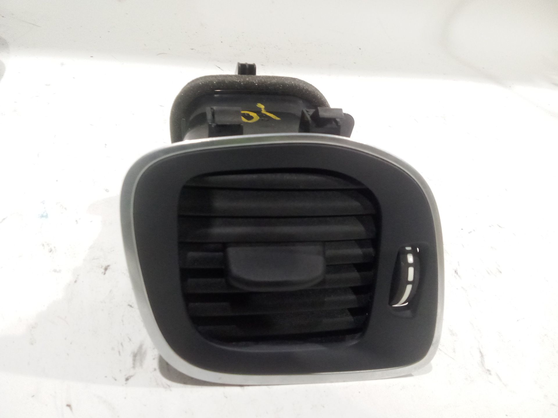 rejilla_aireadora_30791697_volvo_v40_hatchback_525_d2