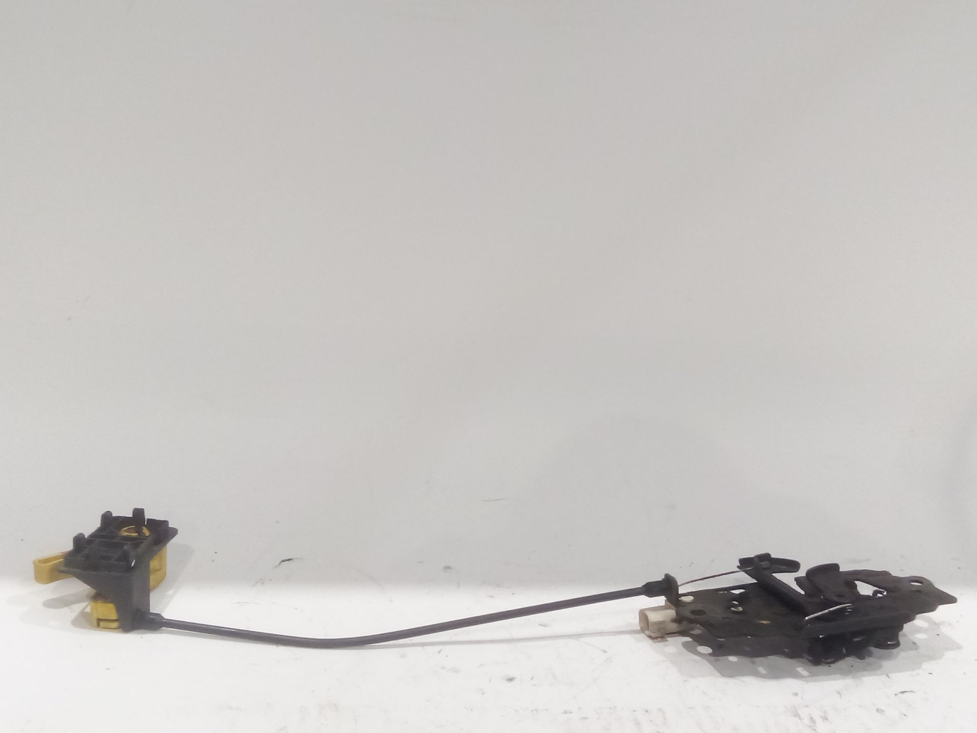 cerradura_capot_bm5a16700ag_1808504_bm5a_16700_ag_ford_focus_iii_1_6_tdci