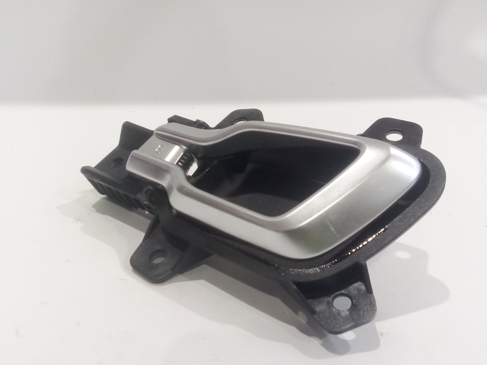 MANETA INTERIOR DELANTERA IZQUIERDA KIA SPORTAGE V (NQ5) 1.6 T-GDI