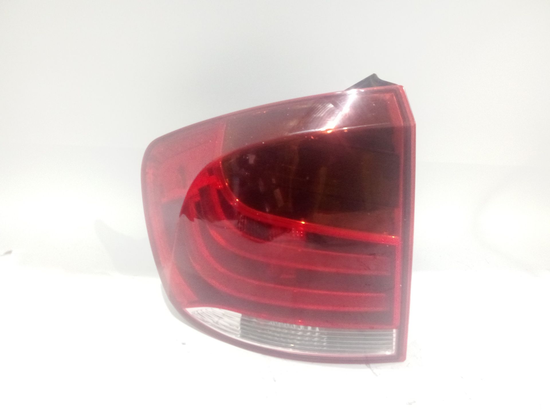 piloto_trasero_izquierdo_exterior_63212990109_bmw_x1_e84_xdrive_18_d