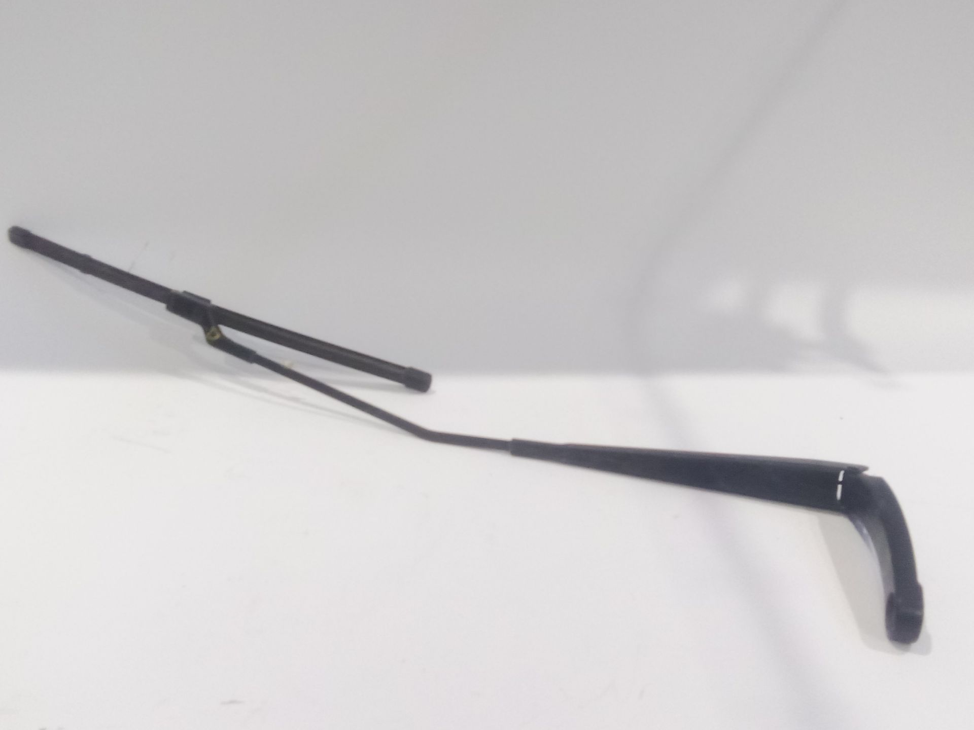 brazo_limpia_delantero_derecho_2g1955410a03c_volkswagen_polo_vi_aw1_bz1_1_1_6_tdi