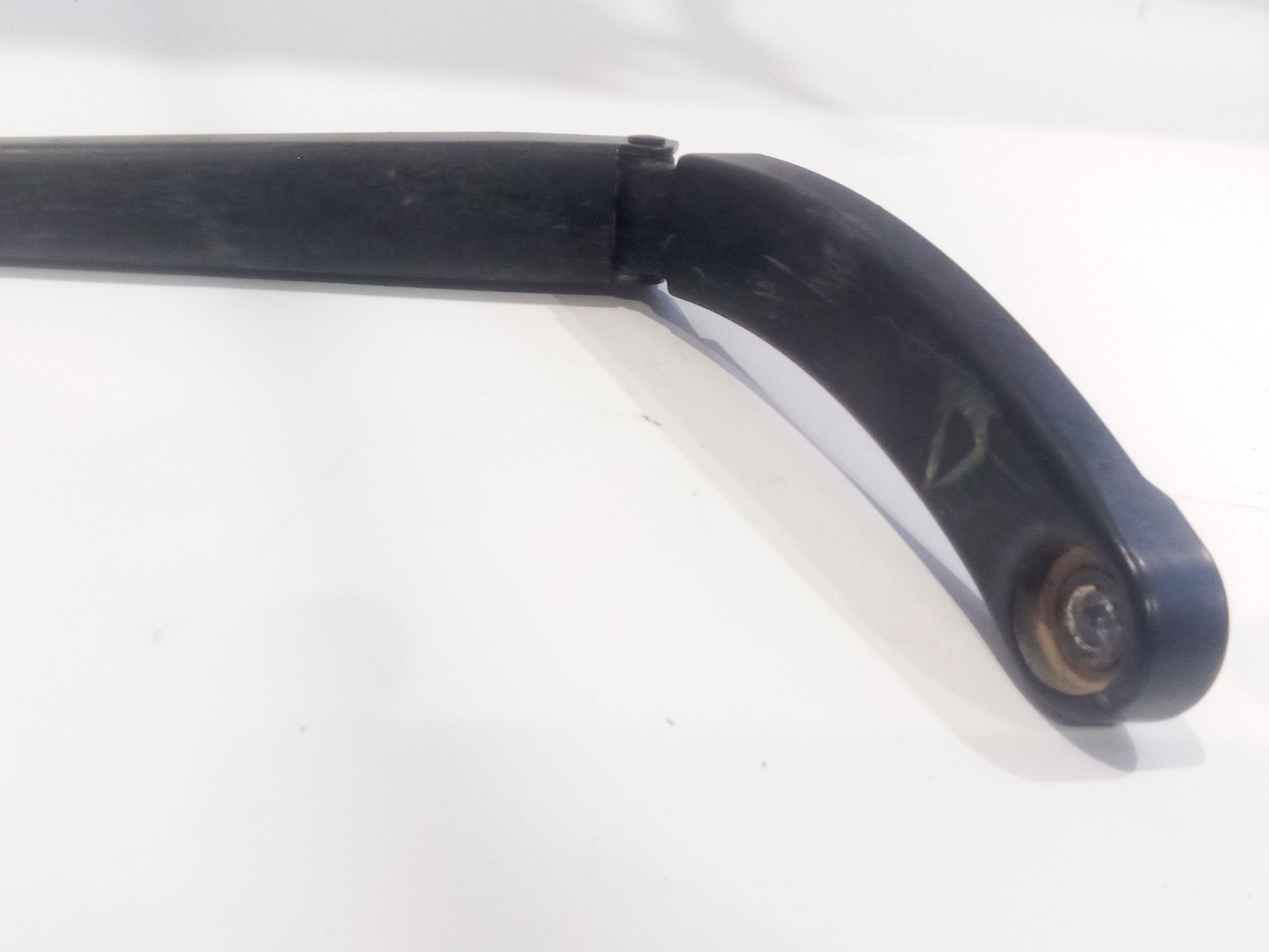 brazo_limpia_delantero_derecho_2g1955410a03c_volkswagen_polo_vi_aw1_bz1_1_1_6_tdi