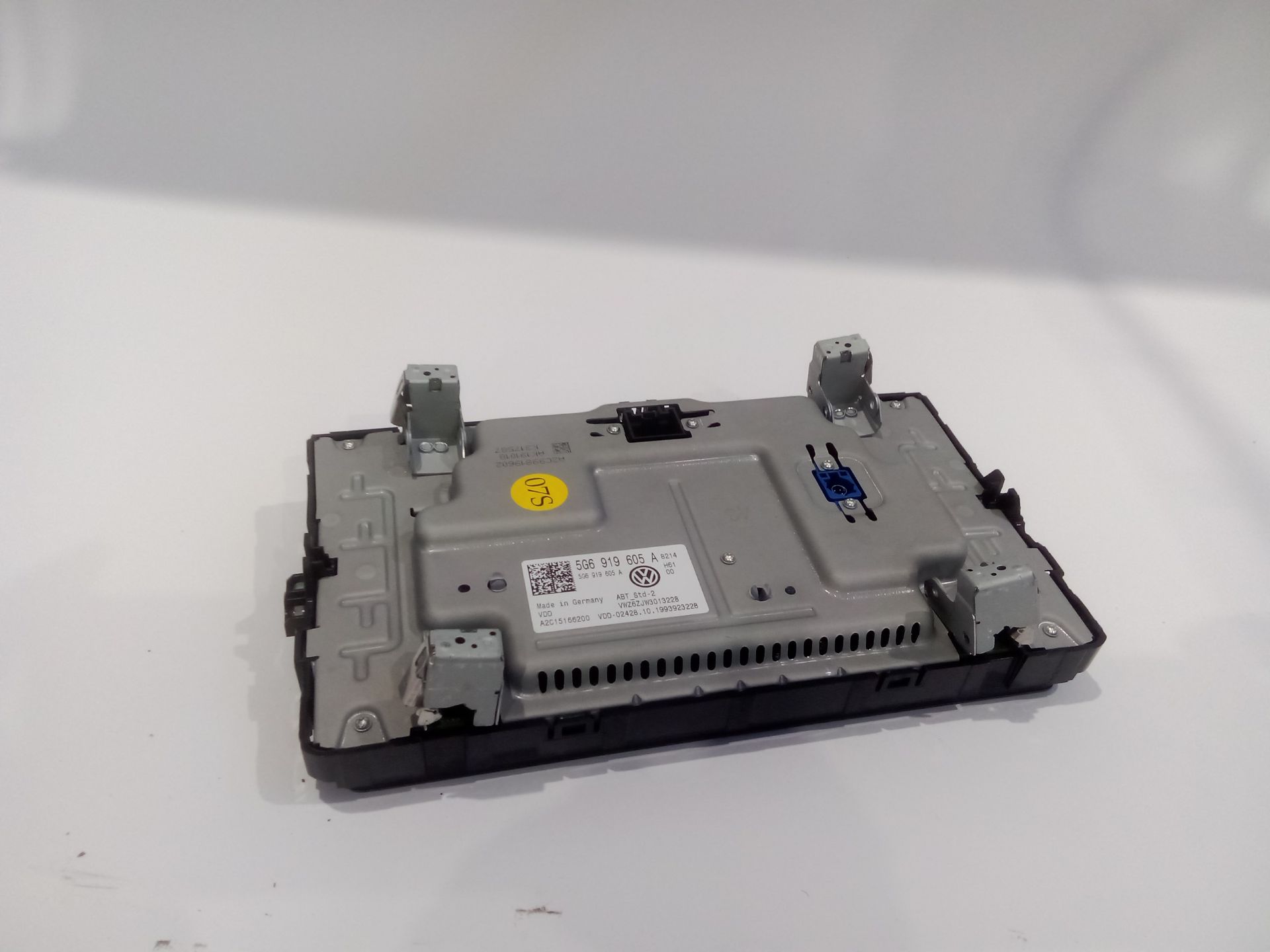 pantalla_multifuncion_5g6919605a_5g6_919_605_a_volkswagen_polo_vi_aw1_bz1_1_1_6_tdi