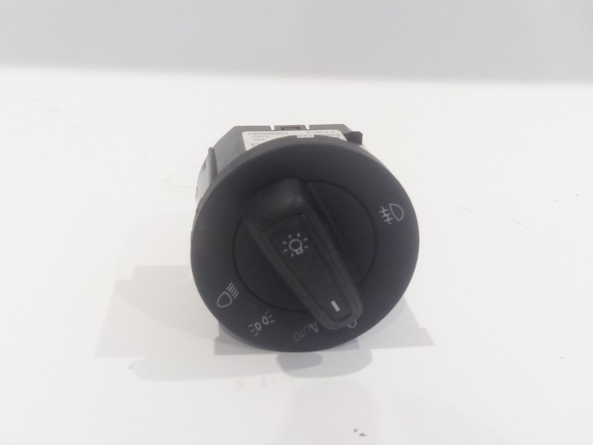 interruptor_de_luces_5g0941431s_10095081_volkswagen_polo_vi_aw1_bz1_1_1_6_tdi