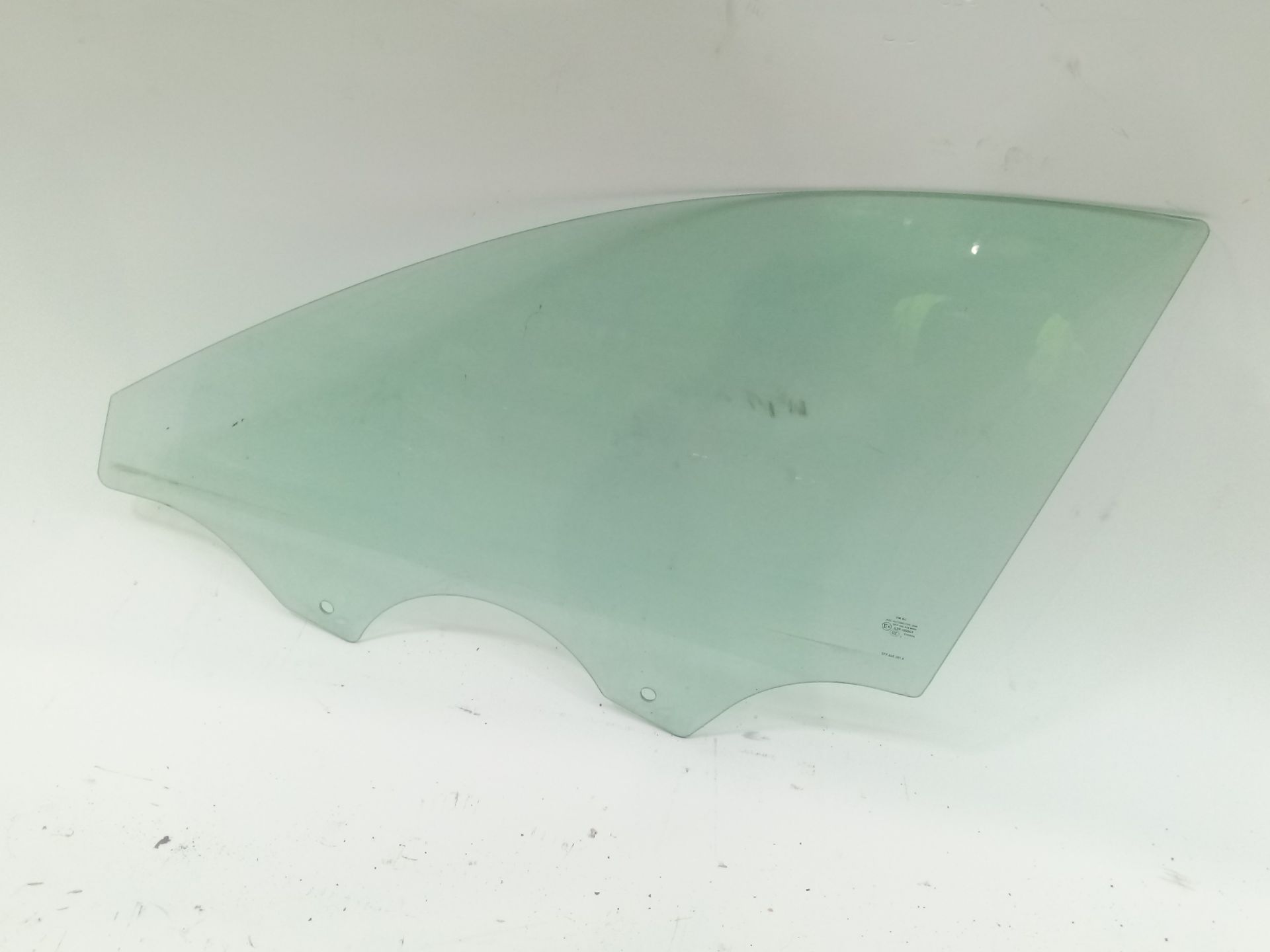 cristal_ventana_puerta_delantera_izquierda_5ff845201a_43r00049_5ff_845_201_a_cupra_formentor_km7_kmp_2_0_tdi