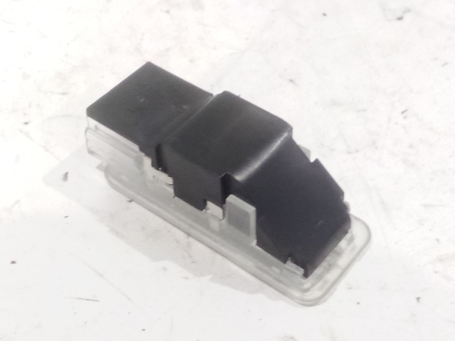 luz_interior_6362n6_6362_n6_peugeot_3008_ii_suv_mc_mr_mj_m4_1_2_p_puretech_130_mrhnsm_mrhnsu_mrhnsj_mrhnyw