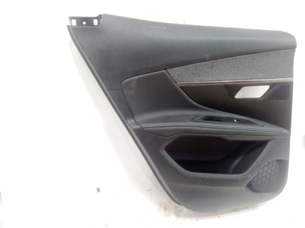 guarnecido_puerta_trasero_izquierdo_98305893qu_03683_98_305_893_qu_peugeot_3008_ii_suv_mc_mr_mj_m4_1_2_p_puretech_130_mrhnsm_mrh