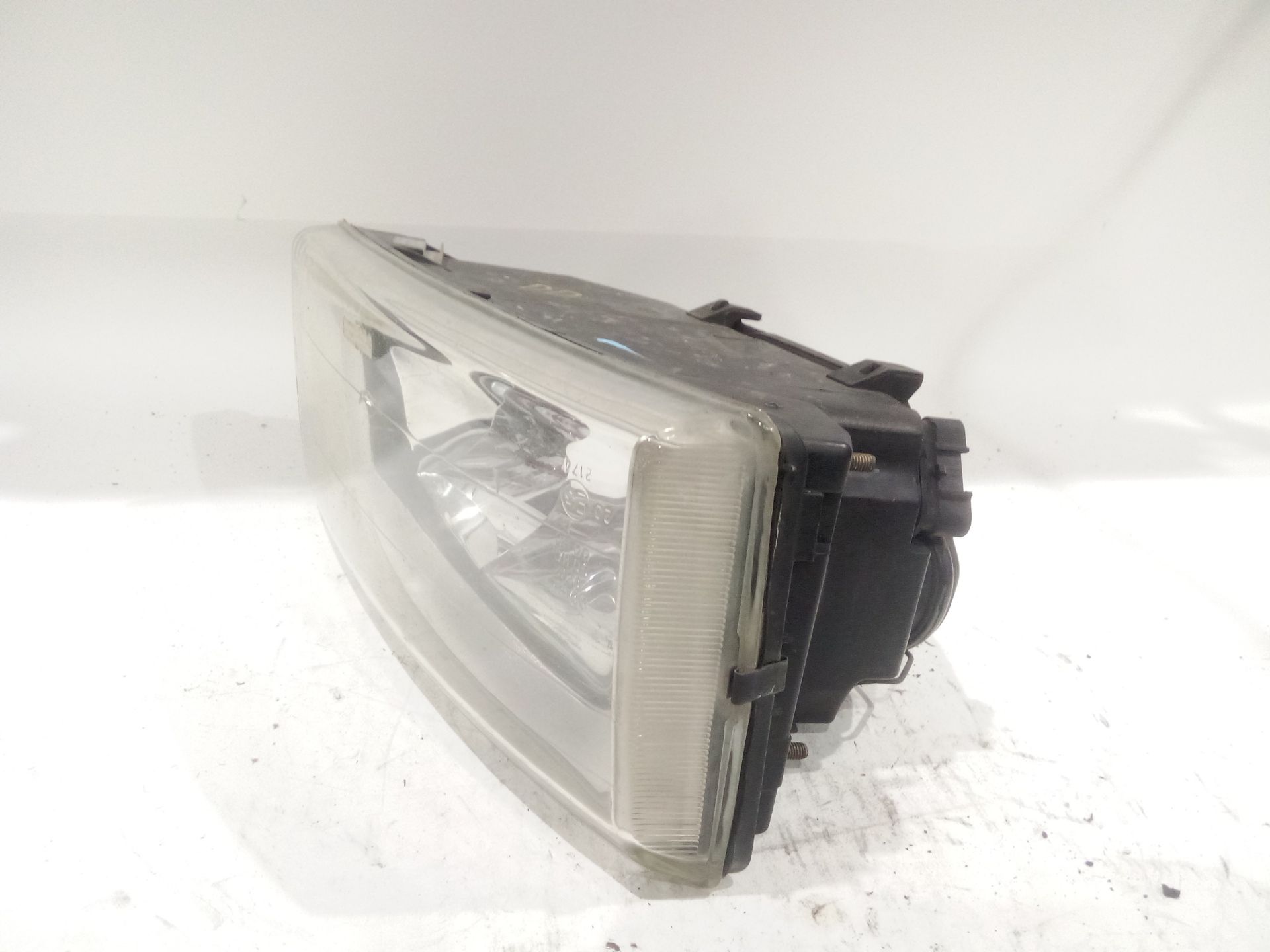 faro_derecho_500307754_iveco_daily_iii_furgoneta_29_l_11_v