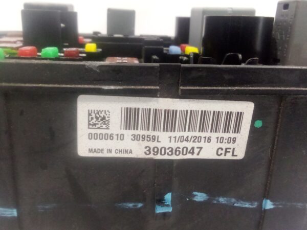 caja_reles_fusibles_39036047_opel_corsa_e_x15_1_3_cdti_08_68