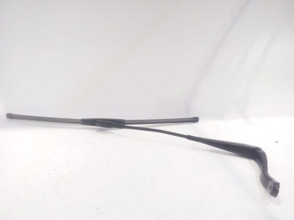 brazo_limpia_delantero_izquierdo_13284136_opel_corsa_e_x15_1_3_cdti_08_68