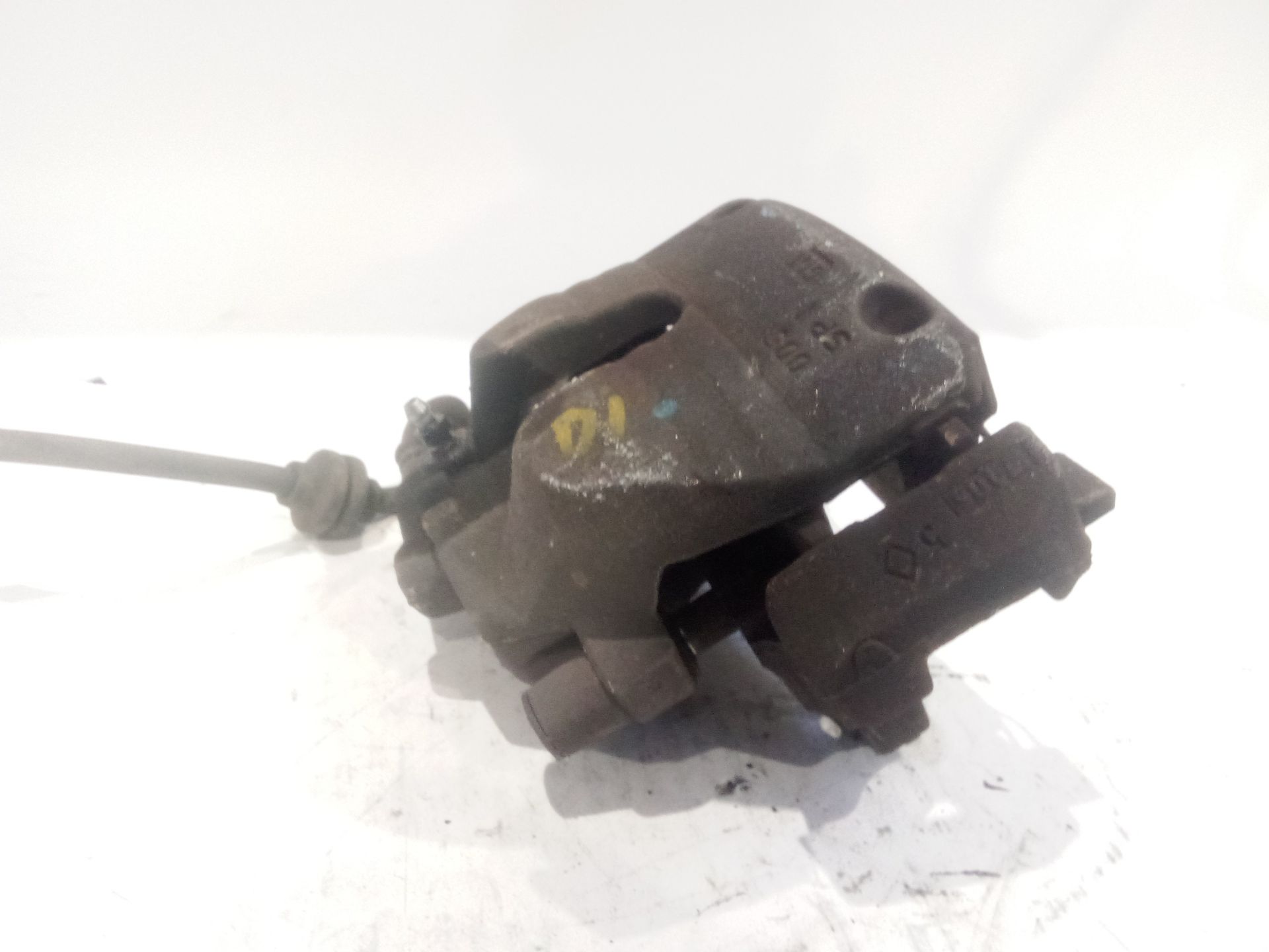 pinza_freno_delantera_izquierda_95517022_opel_corsa_e_x15_1_3_cdti_08_68