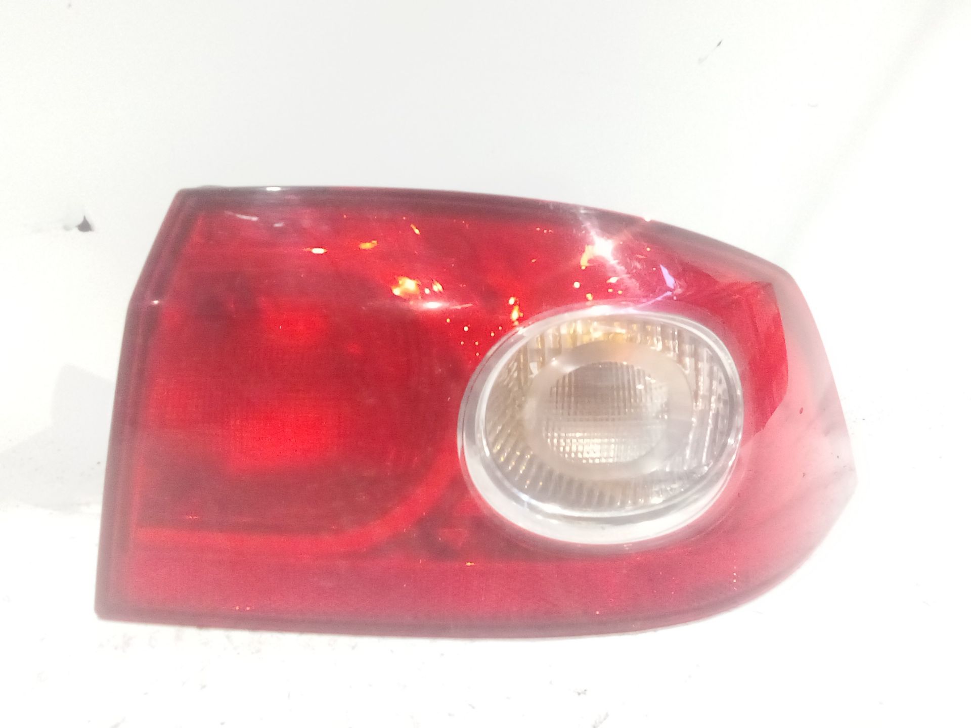 piloto_trasero_derecho_exterior_8200262668_renault_laguna_ii_bg0_1_1_9_dci_bg1a_bg1v