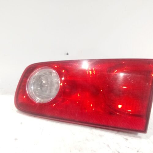 PILOTO TRASERO DERECHO INTERIOR RENAULT LAGUNA II (BG0/1_) 1.9 DCI (BG1A BG1V) - 8200262111