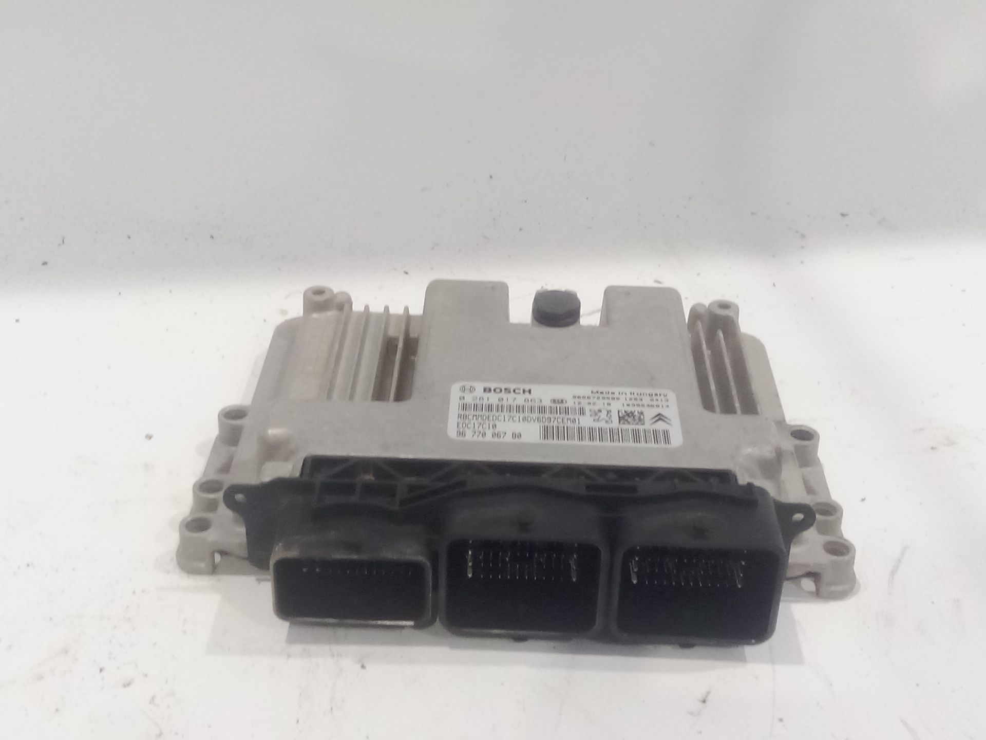 centralita_motor_uce_9677006780_0281017863_96_770_067_80_peugeot_partner_tepee_1_6_hdi_bluehdi_75