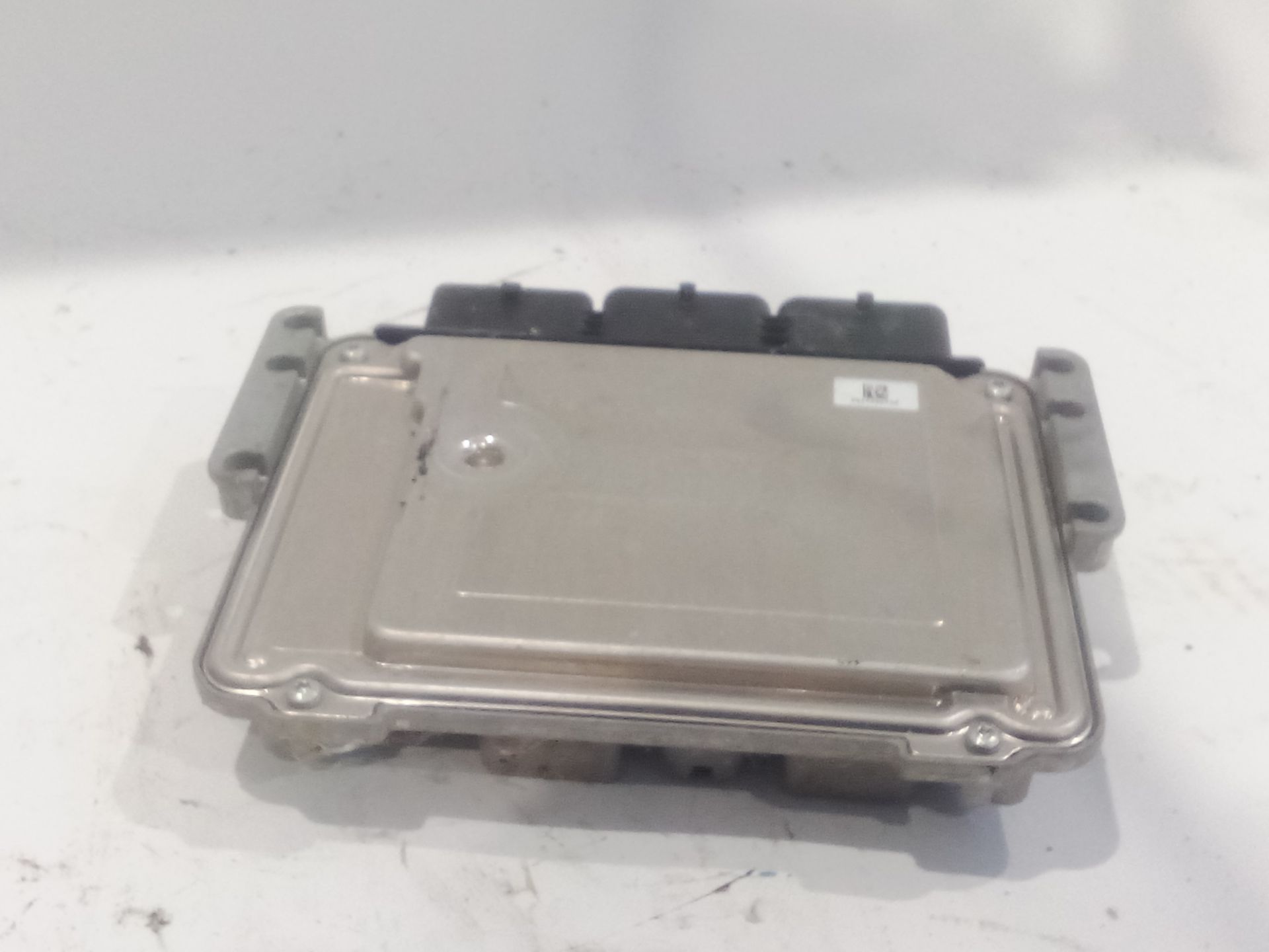 centralita_motor_uce_9677006780_0281017863_96_770_067_80_peugeot_partner_tepee_1_6_hdi_bluehdi_75