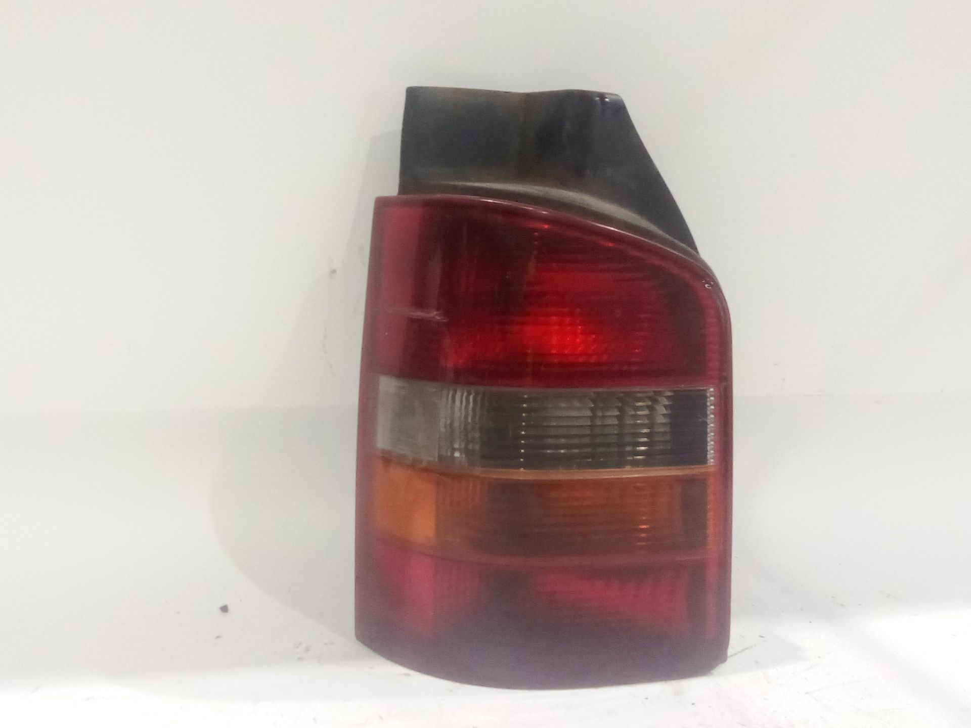 piloto_trasero_izquierdo_7h0945095f_157269_7h0_945_095_f_volkswagen_transporter_t5_furgoneta_7ha_7hh_7ea_7eh_1_9_tdi