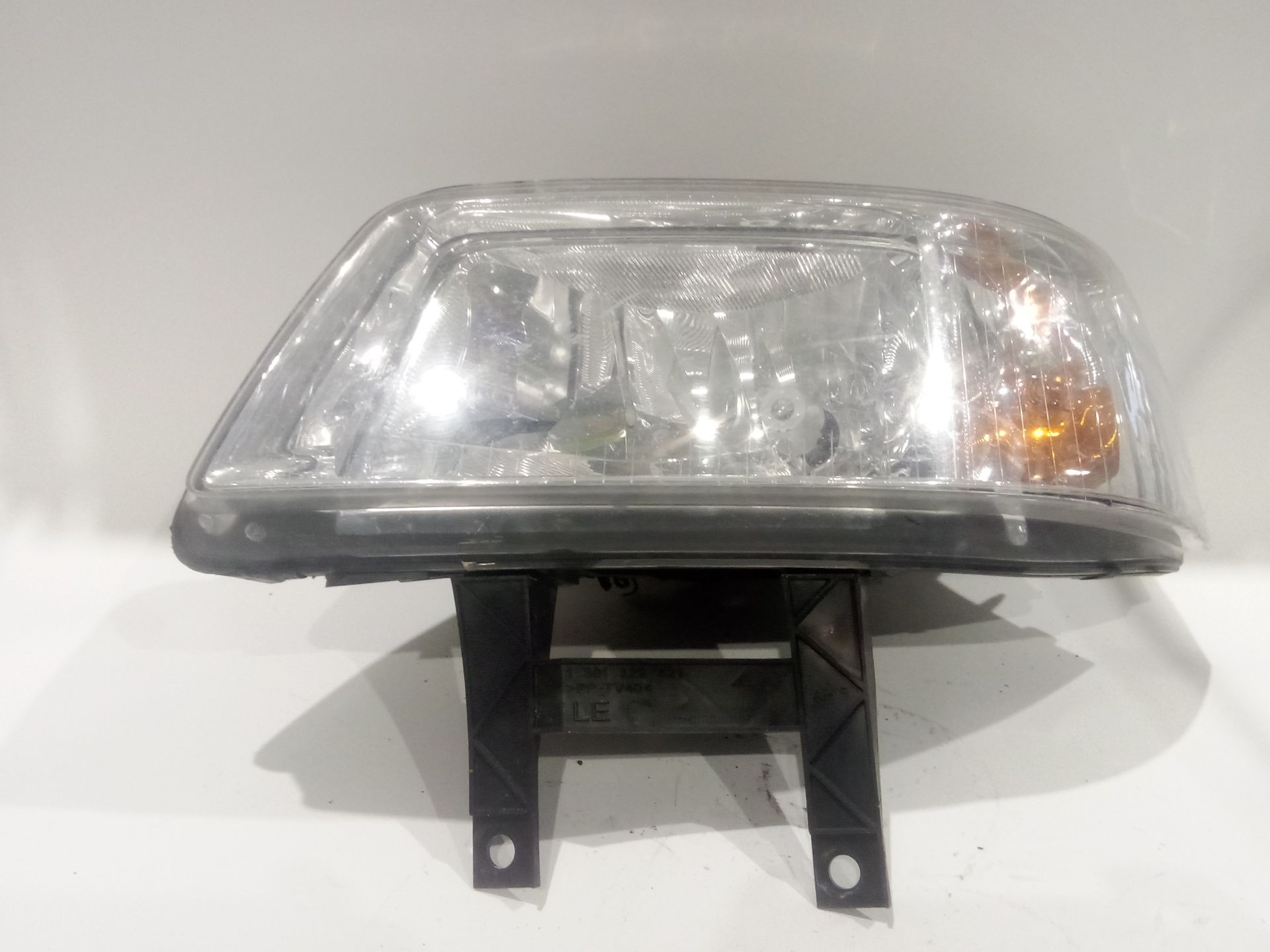 faro_izquierdo_7h1941017n_7h1_941_017_n_volkswagen_transporter_t5_furgoneta_7ha_7hh_7ea_7eh_1_9_tdi