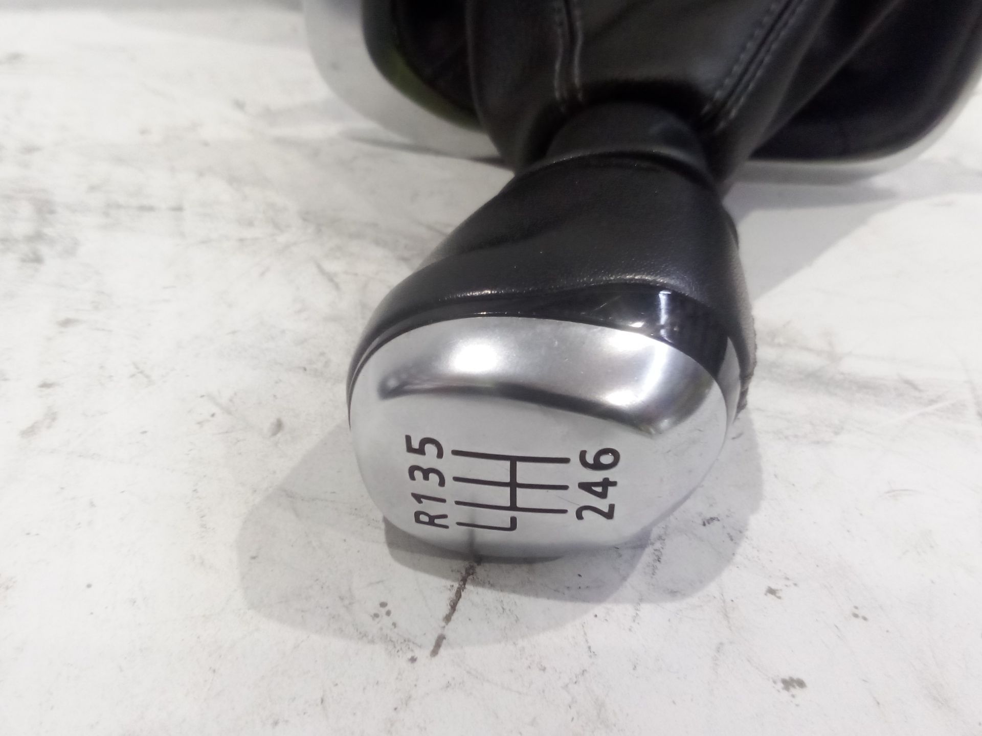 palanca_cambio_341042886r_renault_megane_iv_hatchback_b9a_m_n_1_5_blue_dci_115_b9a6