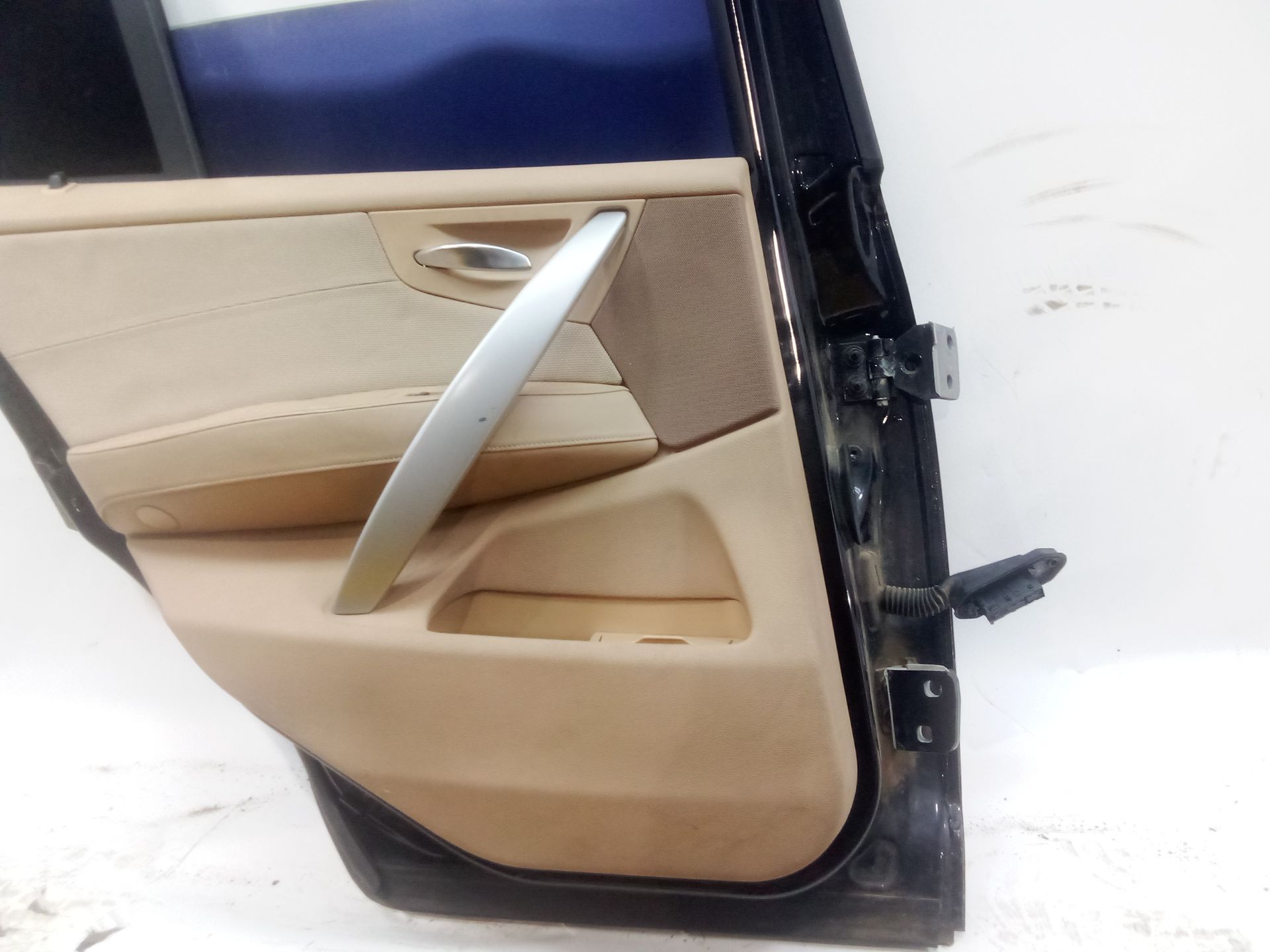 puerta_trasera_izquierda_41003449337_color_black_sapphire_metallic_475_41_00_3_449_337_bmw_x3_e83_2_0_sd