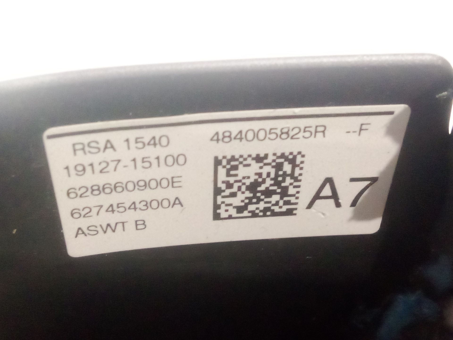 volante_484005825r_628660900e_1912715100_renault_megane_iv_hatchback_b9a_m_n_1_5_blue_dci_115_b9a6