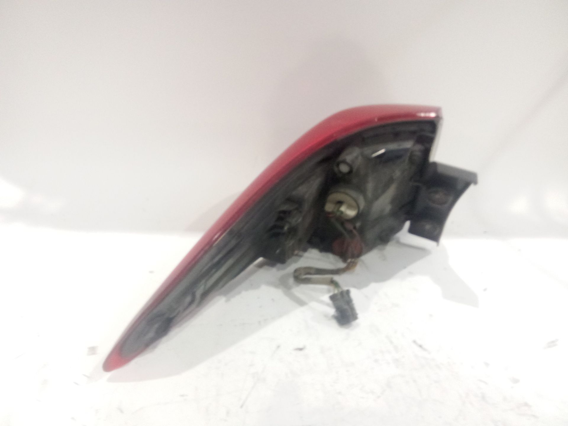 piloto_trasero_derecho_exterior_92402a4020_92402a_4020_kia_carens_iv_1_7_crdi