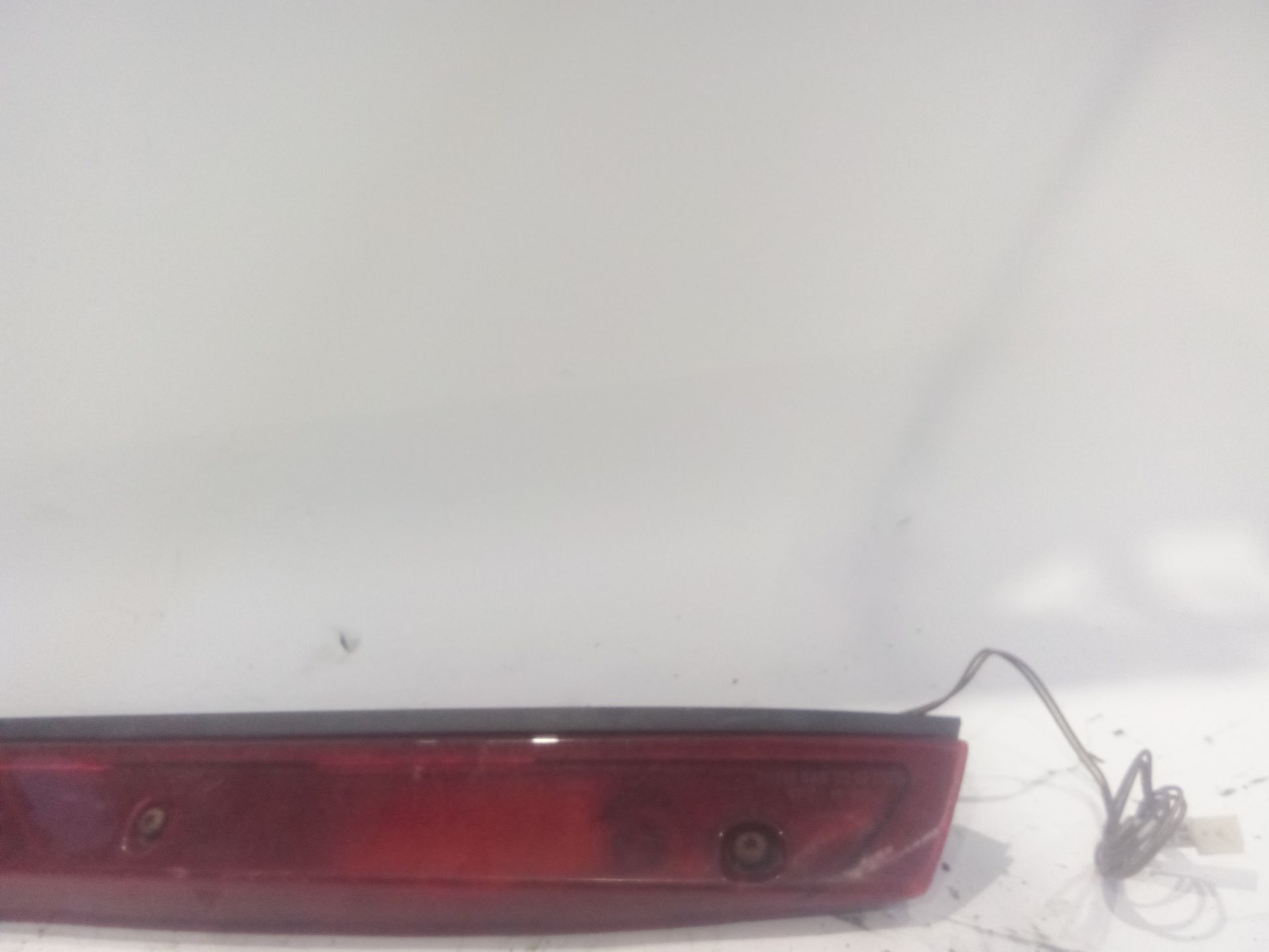 luz_central_de_freno_a6398200056_a_639_820_00_56_mercedes_benz_vito_mixto_furgoneta_w639_109_cdi_639_601_639_603_639_605