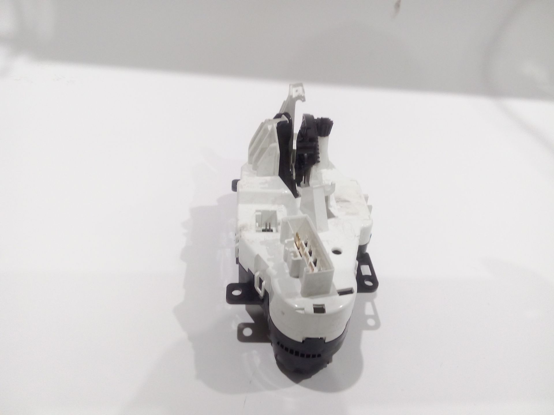 mando_calefaccion_a_a_8a6118549_c1b1_19980_c1b119980_ford_fiesta_vi_cb1_ccn_1_25