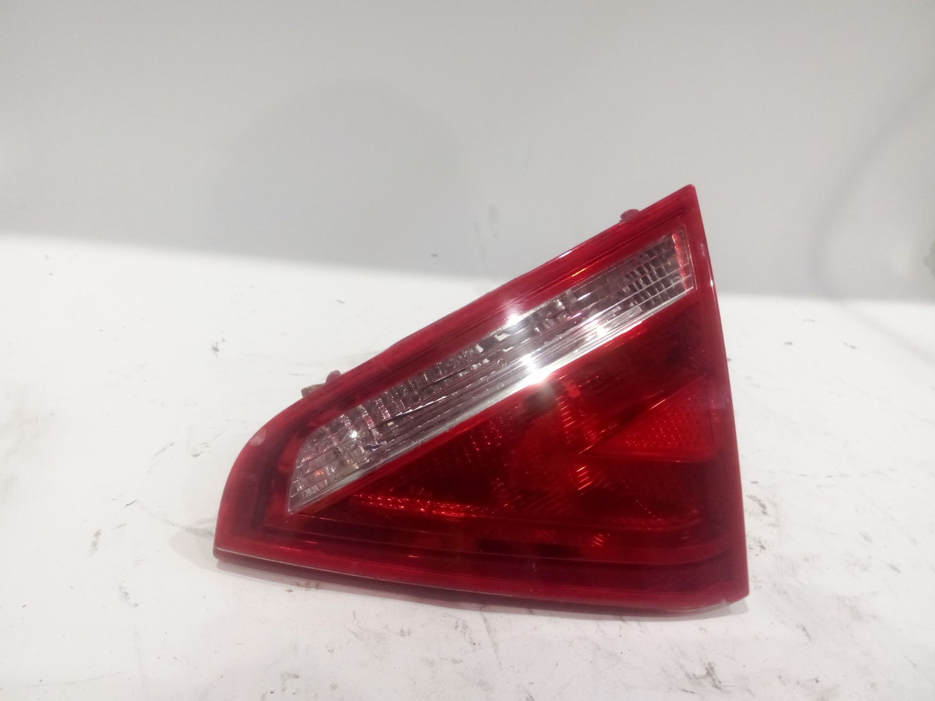 piloto_trasero_derecho_interior_8t0945094_audi_a5_8t3_1_8_tfsi