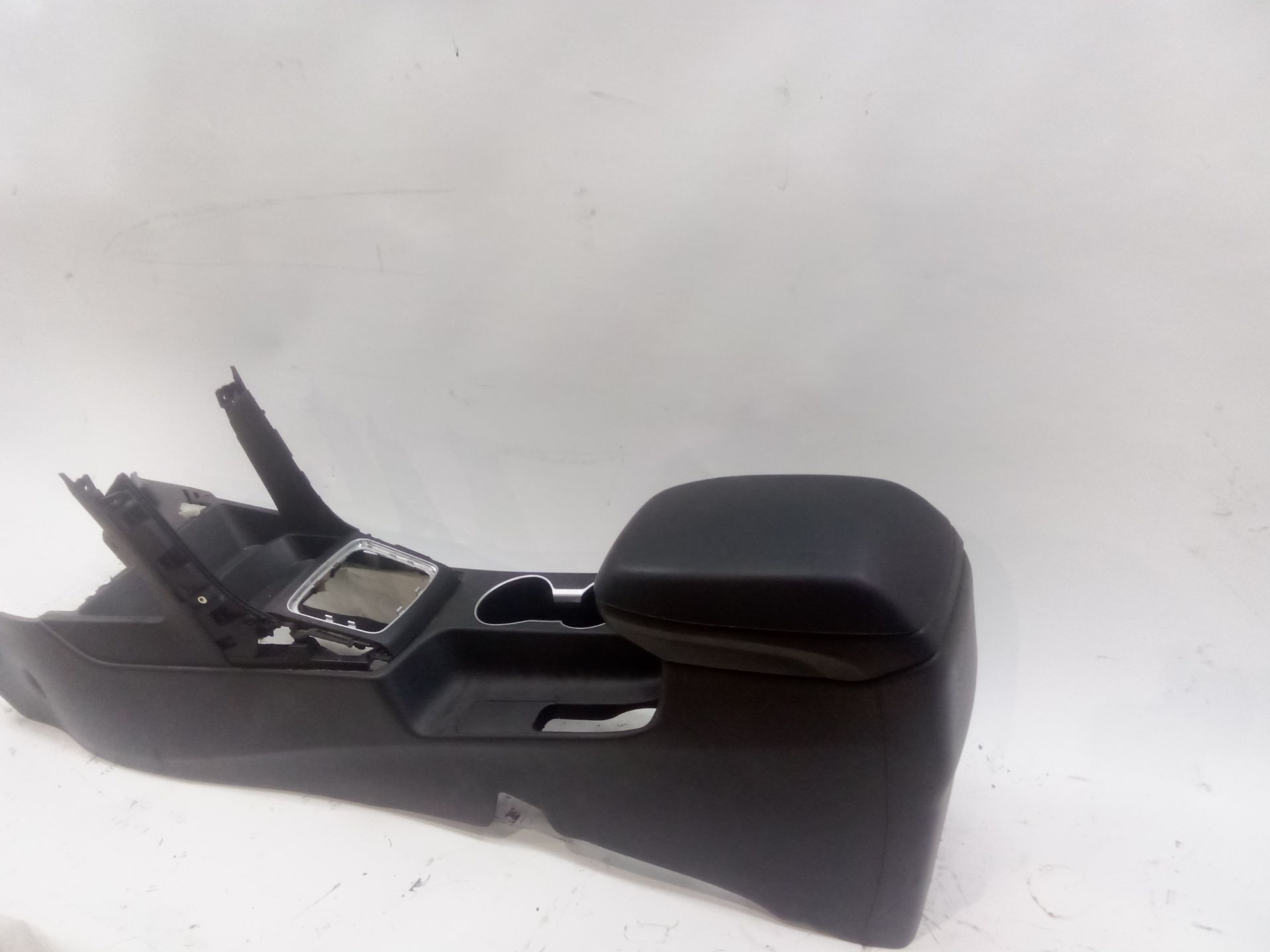 consola_central_84611a6100ry_k0hgd80301_84611a_6100ry_hyundai_i30_gd_1_4