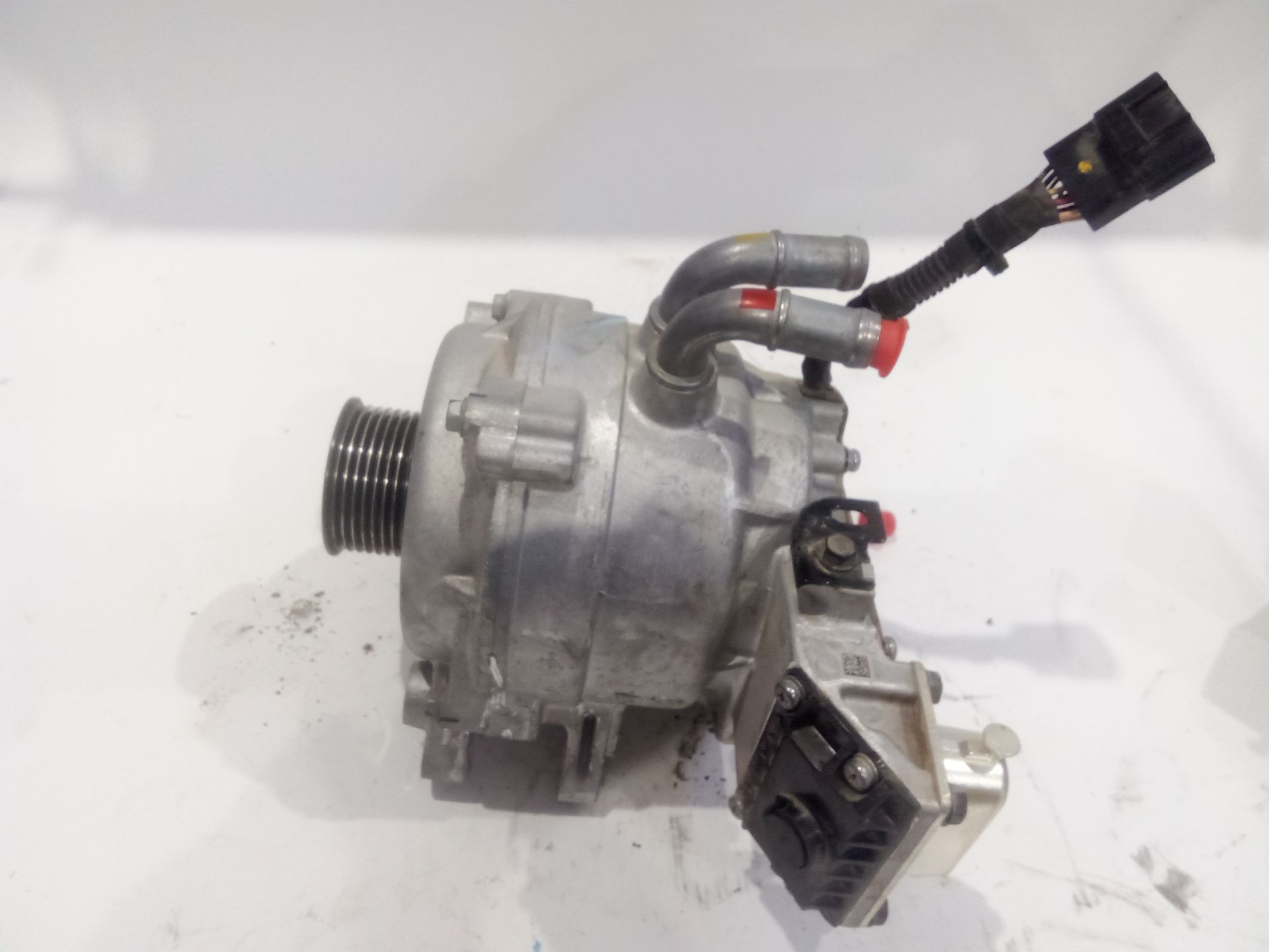 alternador_3739003900_hyundai_kona_os_ose_osi_1_6_gdi_hybrid