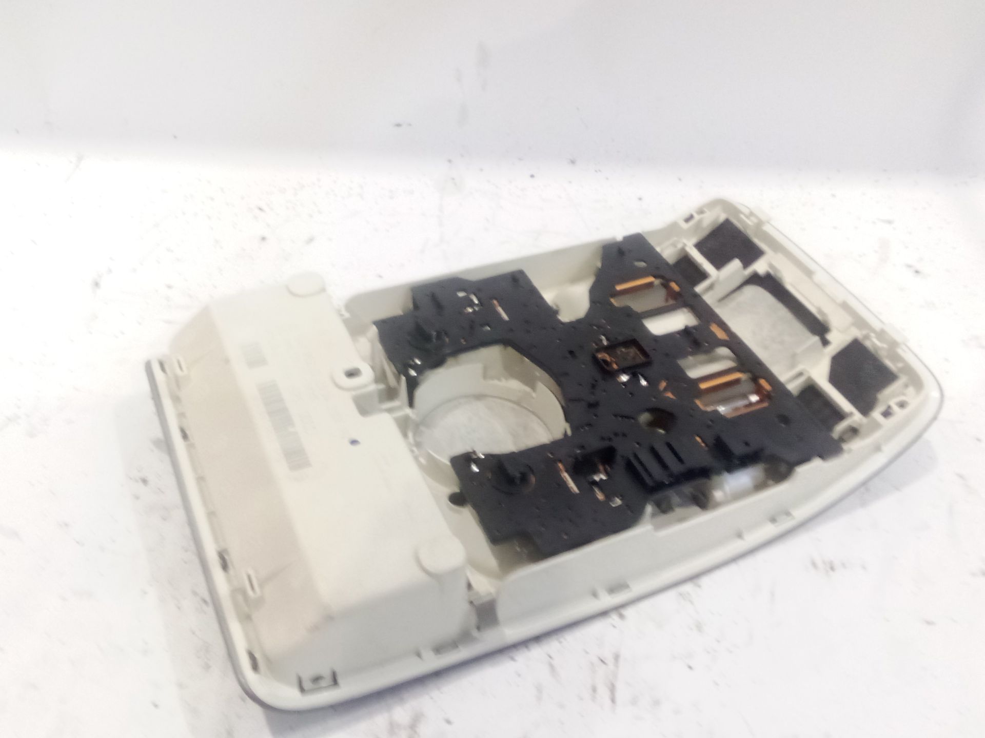 luz_interior_delantera_central_8t0947135b_audi_a5_8t3_1_8_tfsi