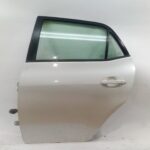 puerta_trasera_izquierda_6700402260_color_exterior_070_toyota_auris_e15_1_8_hybrid_zwe150