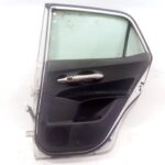 puerta_trasera_derecha_6700302250_color_exterior_070_toyota_auris_e15_1_8_hybrid_zwe150