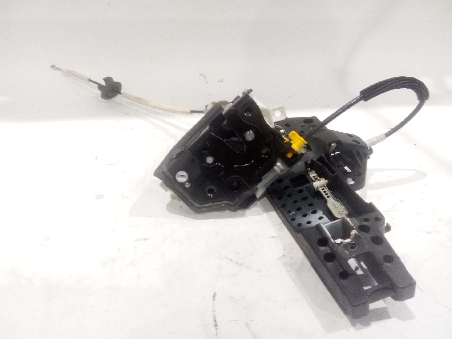 cerradura_puerta_trasera_izquierda_8k0839015_audi_q5_8rb_2_0_tdi_quattro