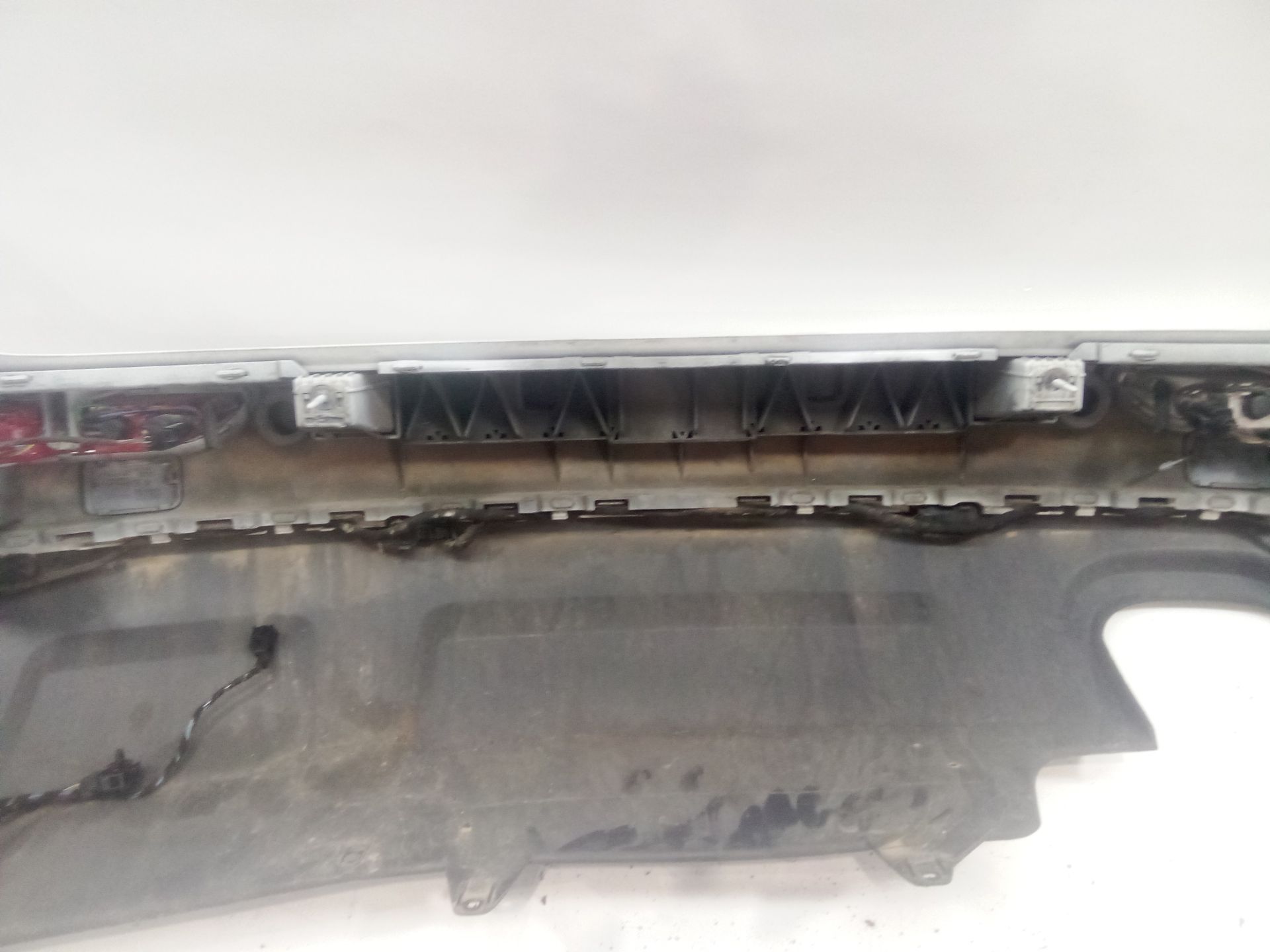 paragolpes_trasero_8r0807303gru_audi_q5_8rb_2_0_tdi_quattro