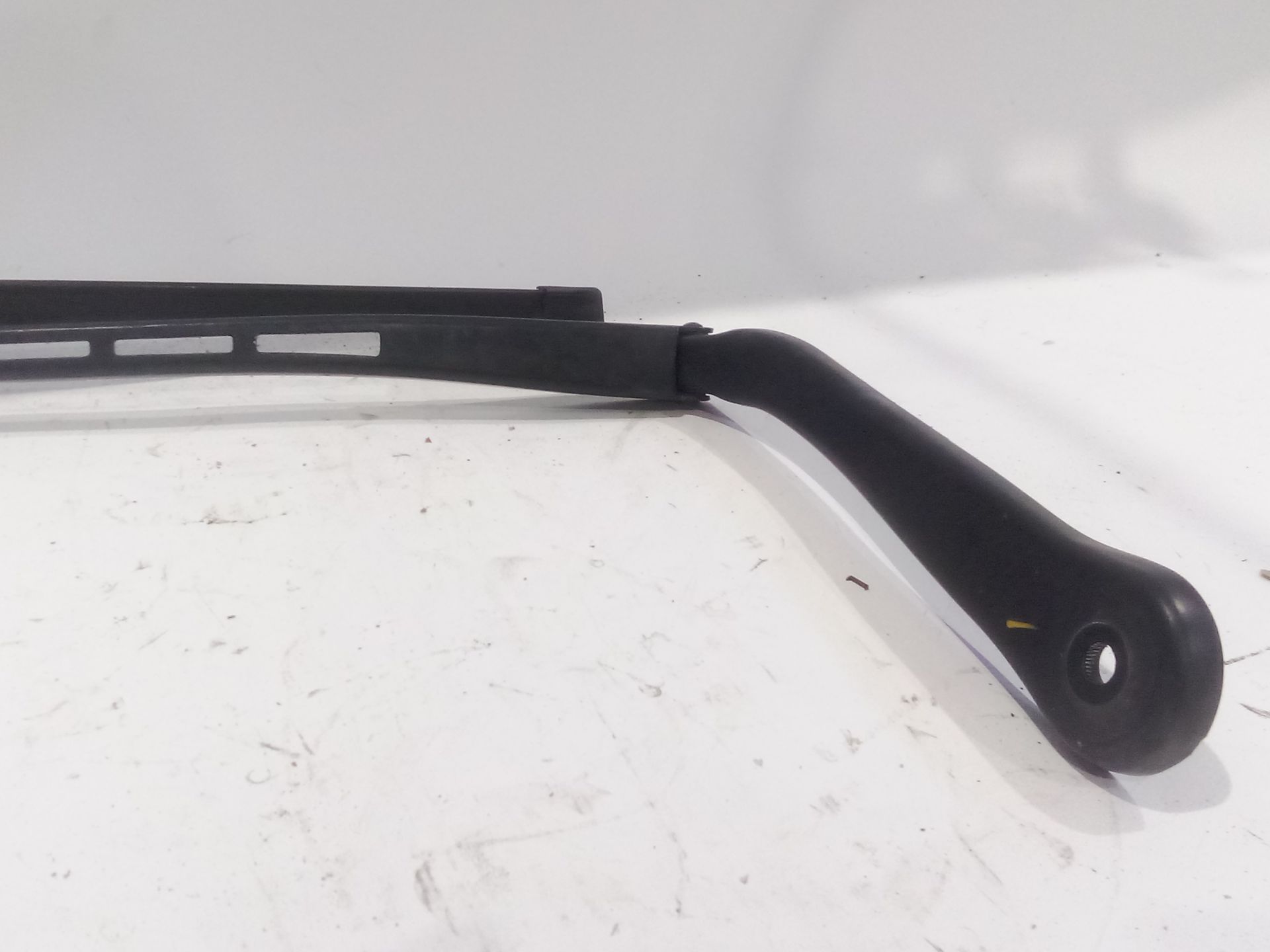 brazo_limpia_delantero_izquierdo_61619449914_61_61_9_449_914_bmw_3_e90_320_d