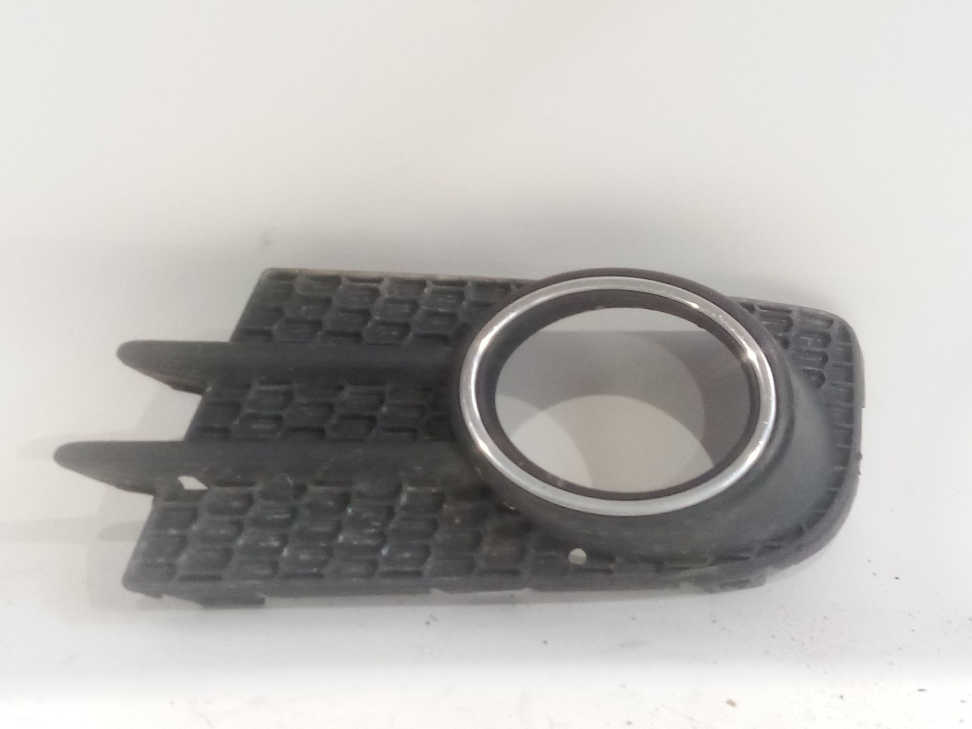 rejilla_antiniebla_izquierdo_5n0853665h_5n0_853_665_h_volkswagen_tiguan_5n_2_0_tdi_4motion