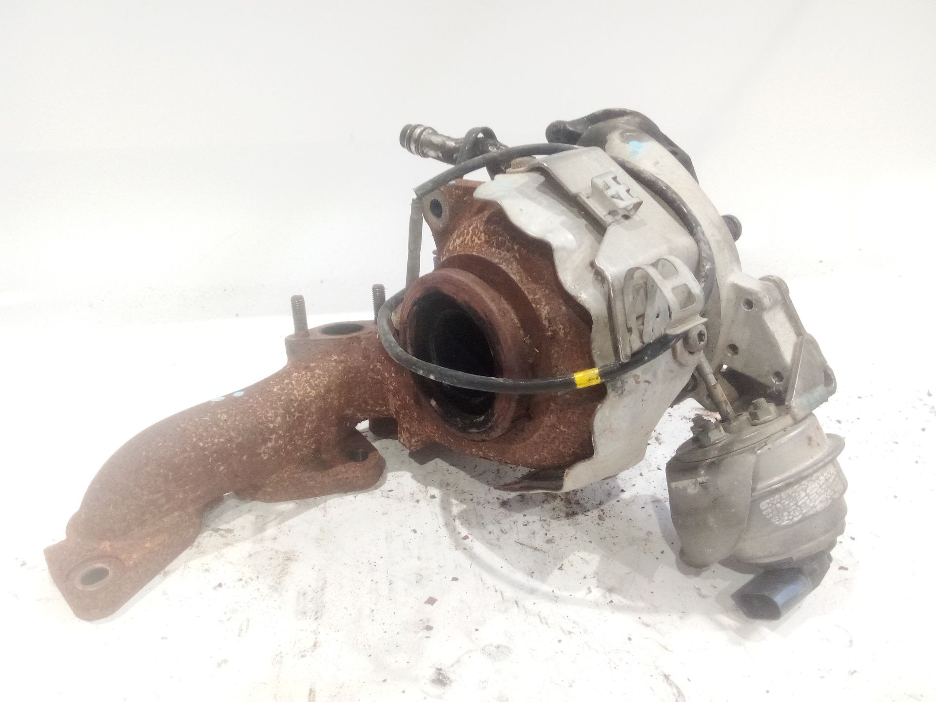 turbocompresor_03l253010f_gtc1549vz_03l_253_010_f_volkswagen_tiguan_5n_2_0_tdi_4motion