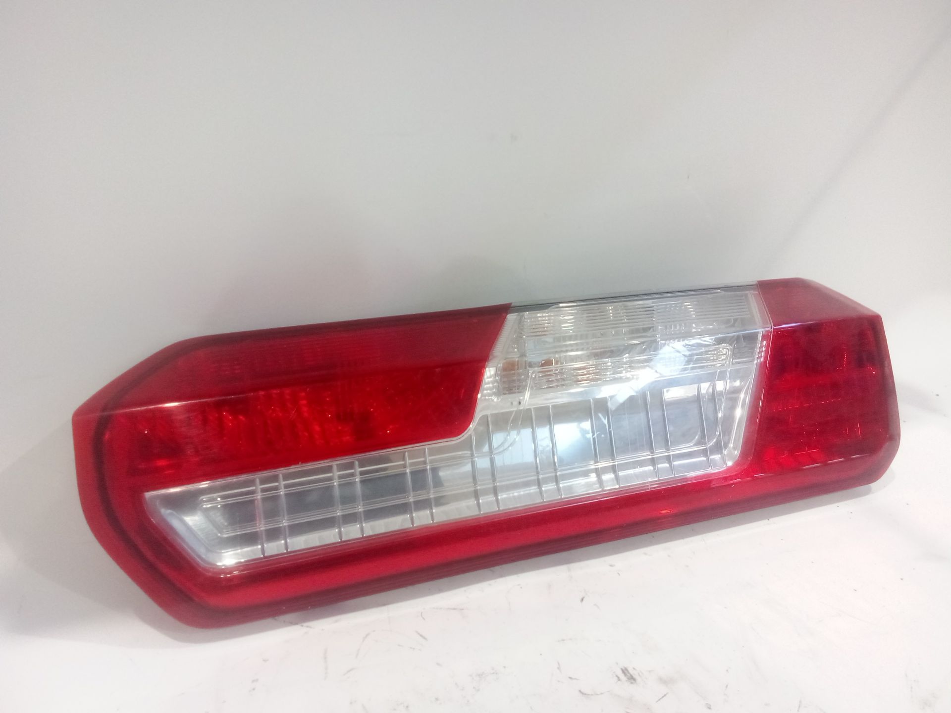 piloto_trasero_izquierdo_bk3113405ag_1870426_bk31_13405_ag_ford_transit_v363_furgoneta_fcd_fdd_2_0_ecoblue